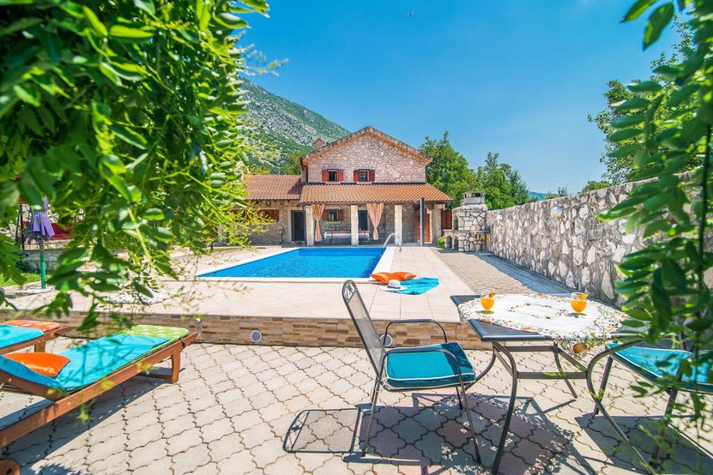 Luxury Stone House Villa Prelec with Private Pool photo 3