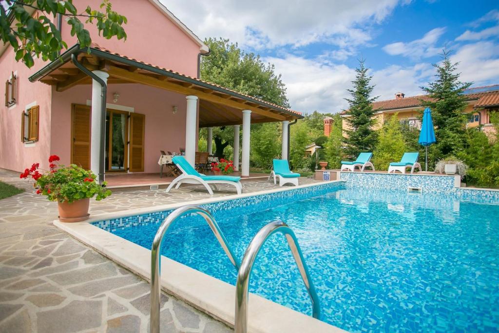 Pleasant Villa Valmonida with Pool, Sauna, Gym and BBQ photo 1