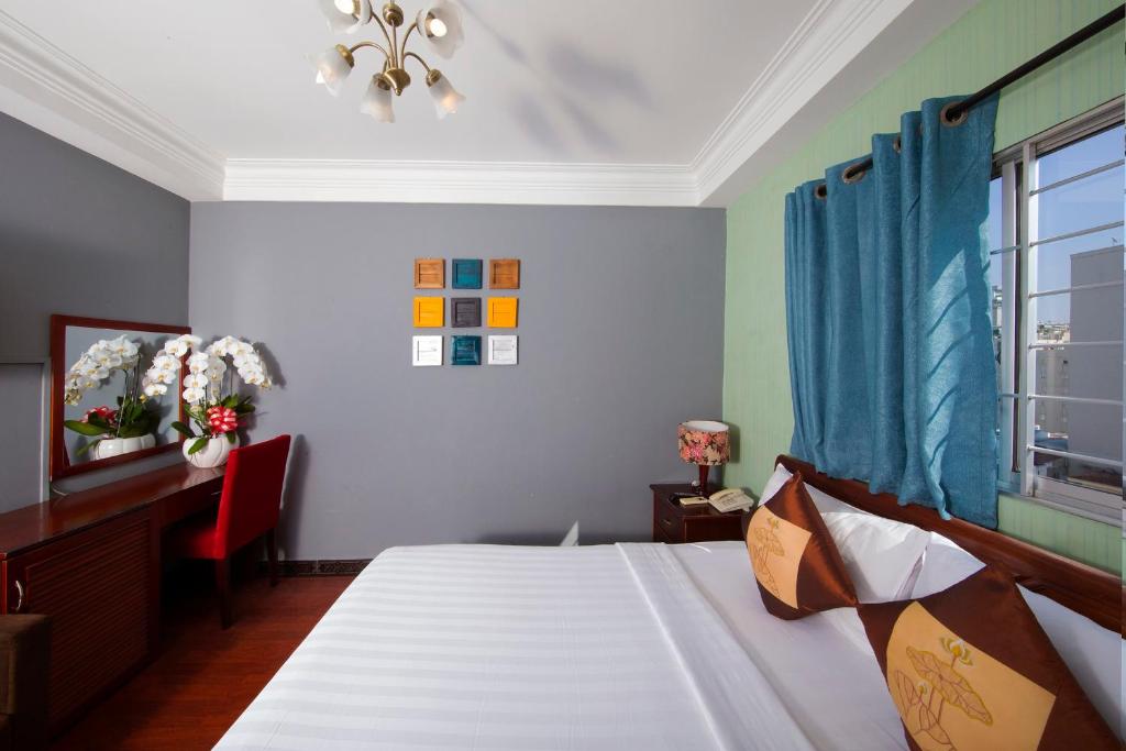Двухместный (Улучшенный двухместный номер с 1 кроватью), Shangri La saigon hotel