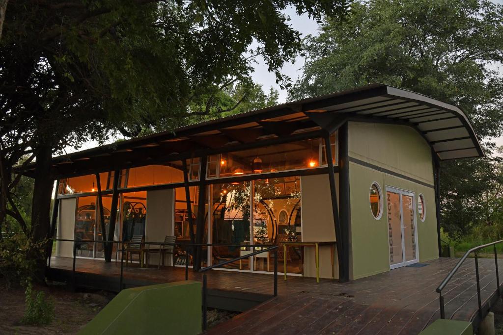 Zambezi Mubala Lodge photo 4
