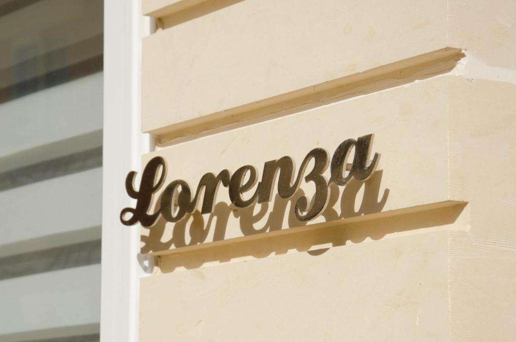 Lorenza Letting Maisonette photo 2