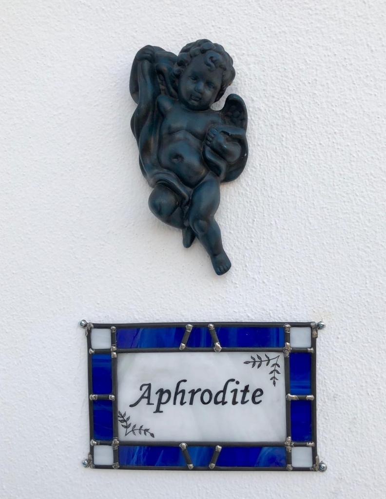 Aphrodite Apartment photo 2