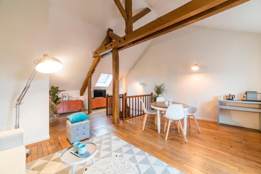Newcenter Duplex photo 3