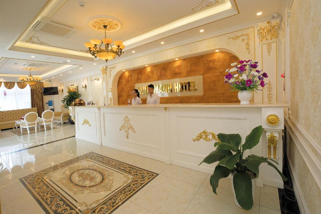 Hùng Mạnh Plaza Hotel