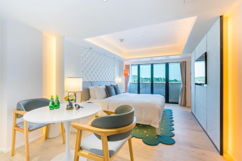 Двухместный (Номер с террасой у океана), The Pier Hotel