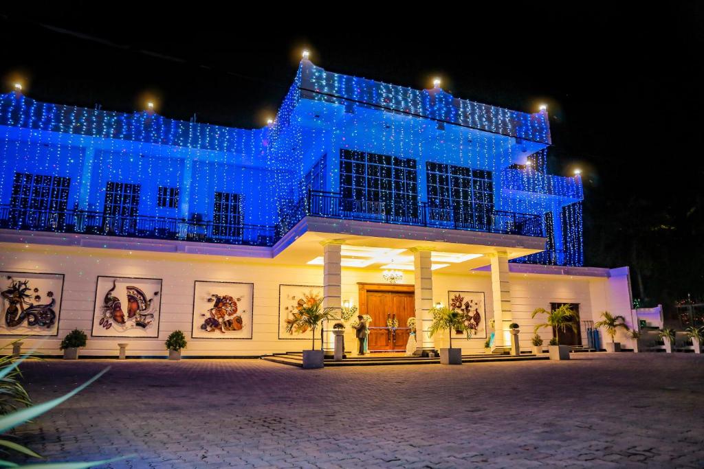 Aurora Banquet and Hotel photo 3