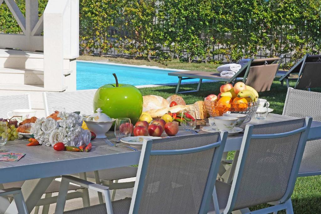 Villa Sabine: New Modern villa with Private pool photo 2