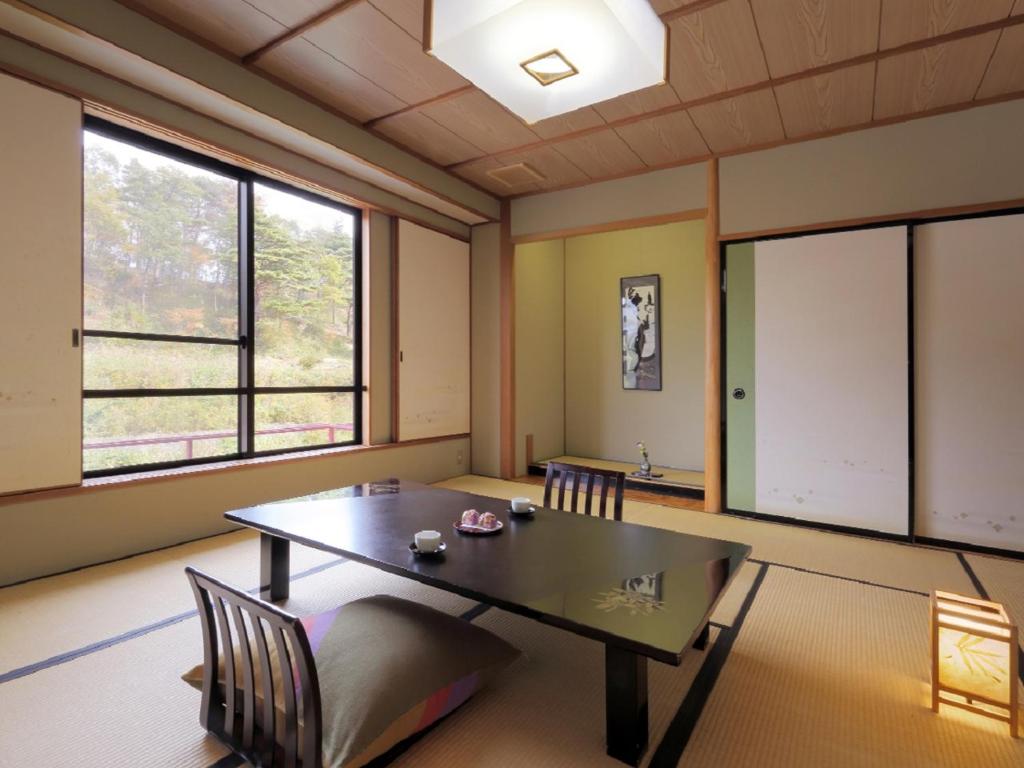 Kagamigaike Hekizantei photo 1