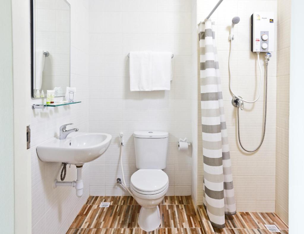 Rangh Place Room Type - Queen Studio
