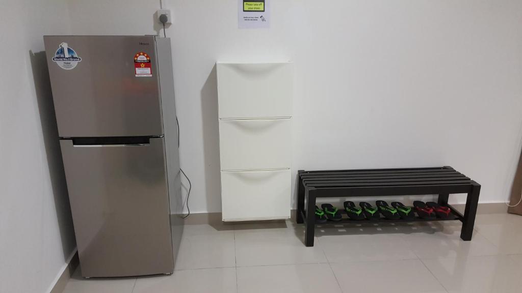 3 Elements Premium Suite-MRT2 Station-Wifi- Self Check-iN photo 3
