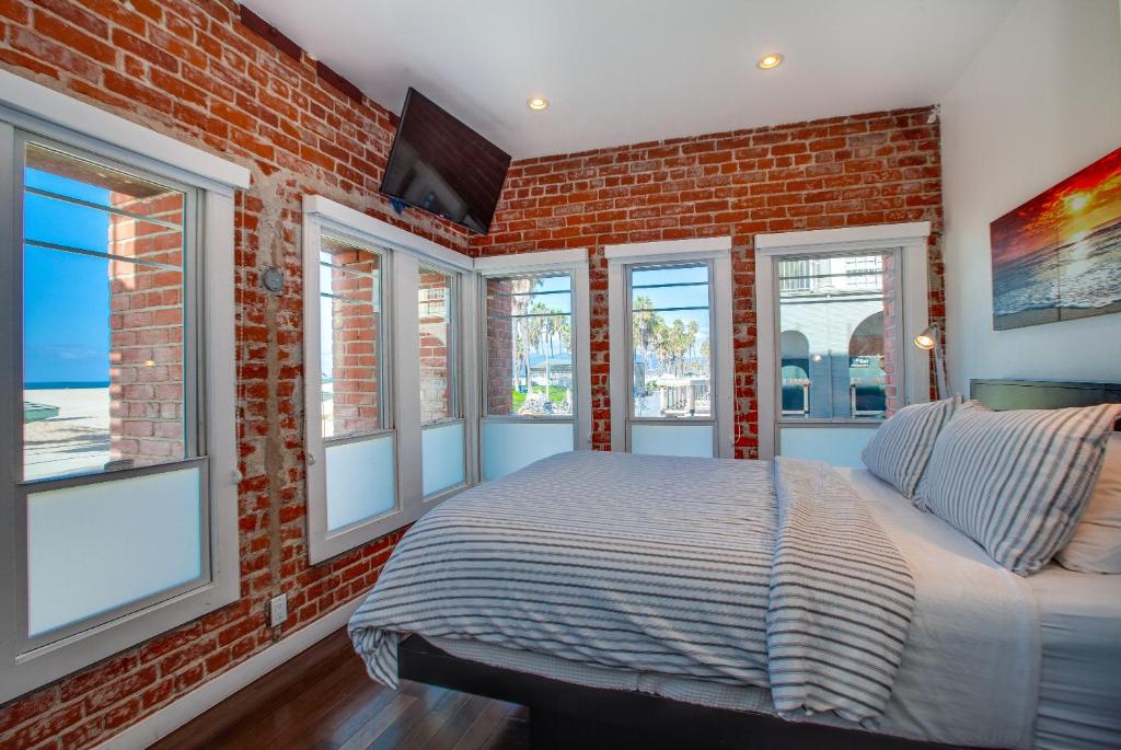 Сьюит (Полулюкс-студио на 2 этаже, рядом с океаном), Venice Breeze Suites
