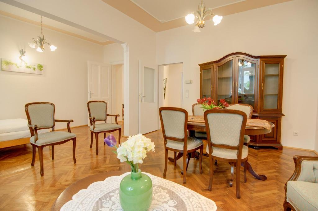 Апартаменты (Апартаменты с 2 спальнями - 10 Servitengasse), Vienna-apartment-one Mariannengasse