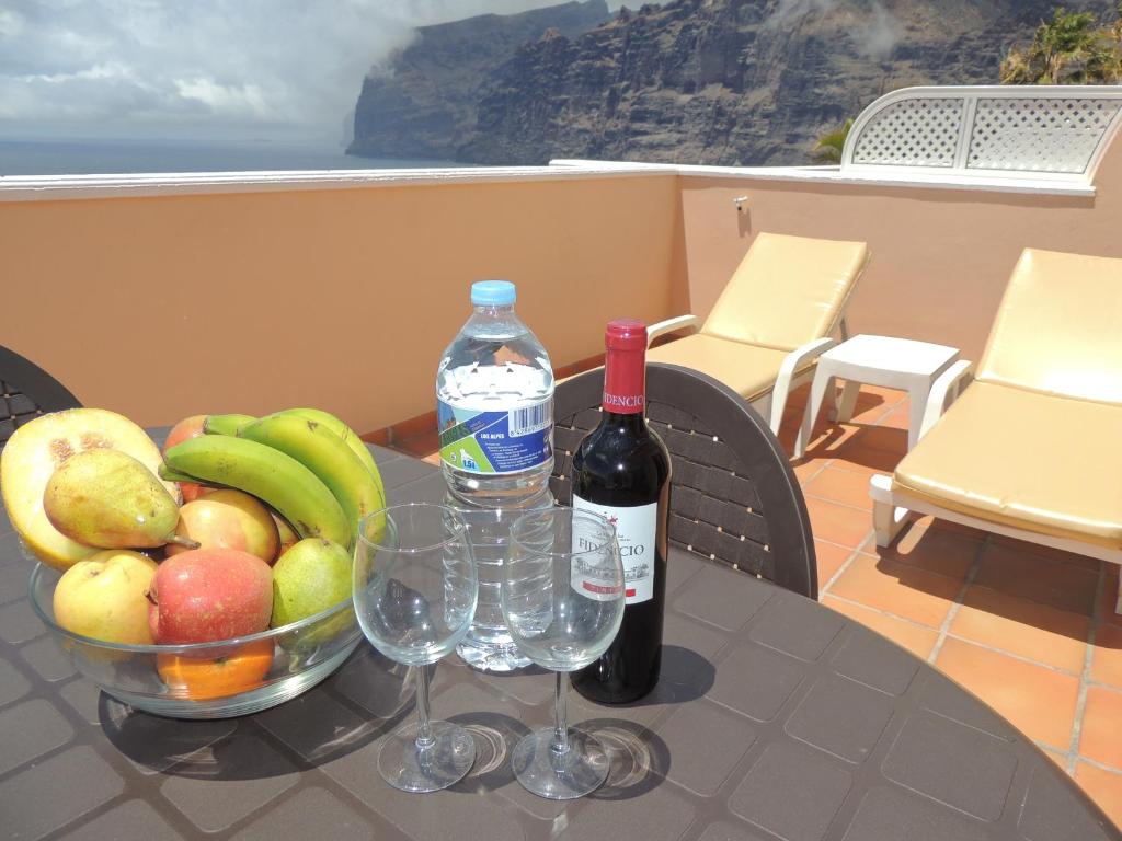 Romantic Retreat with Marine View photo 1
