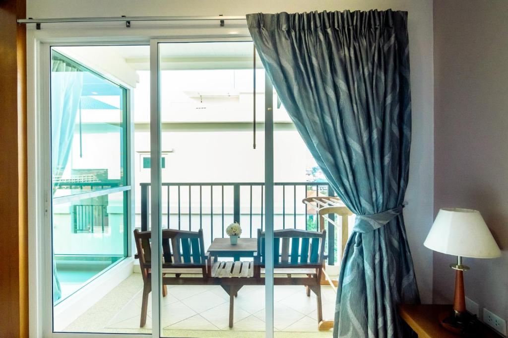 G Residence photo 3