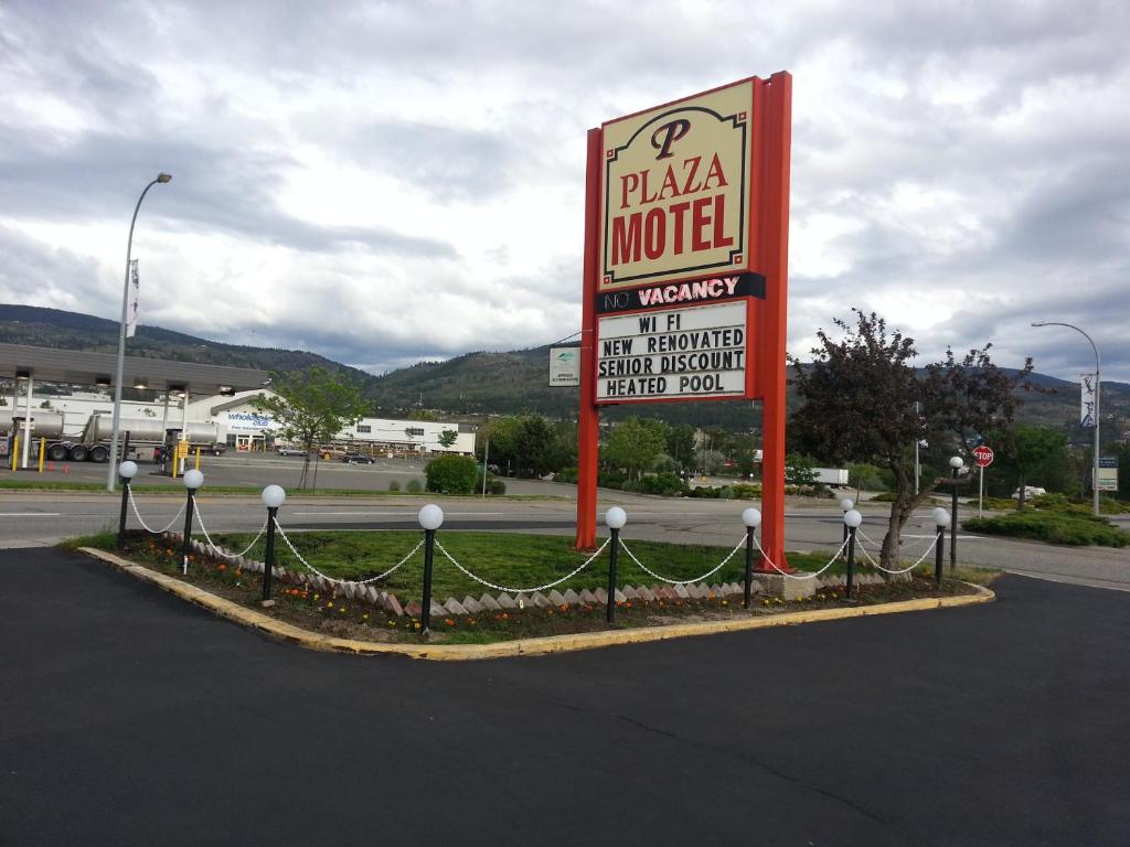 Plaza Motel photo 1