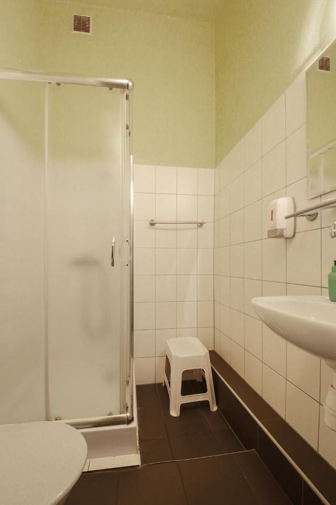 Двухместный (Номер с кроватью размера «king-size»), Red Carpet Hostel