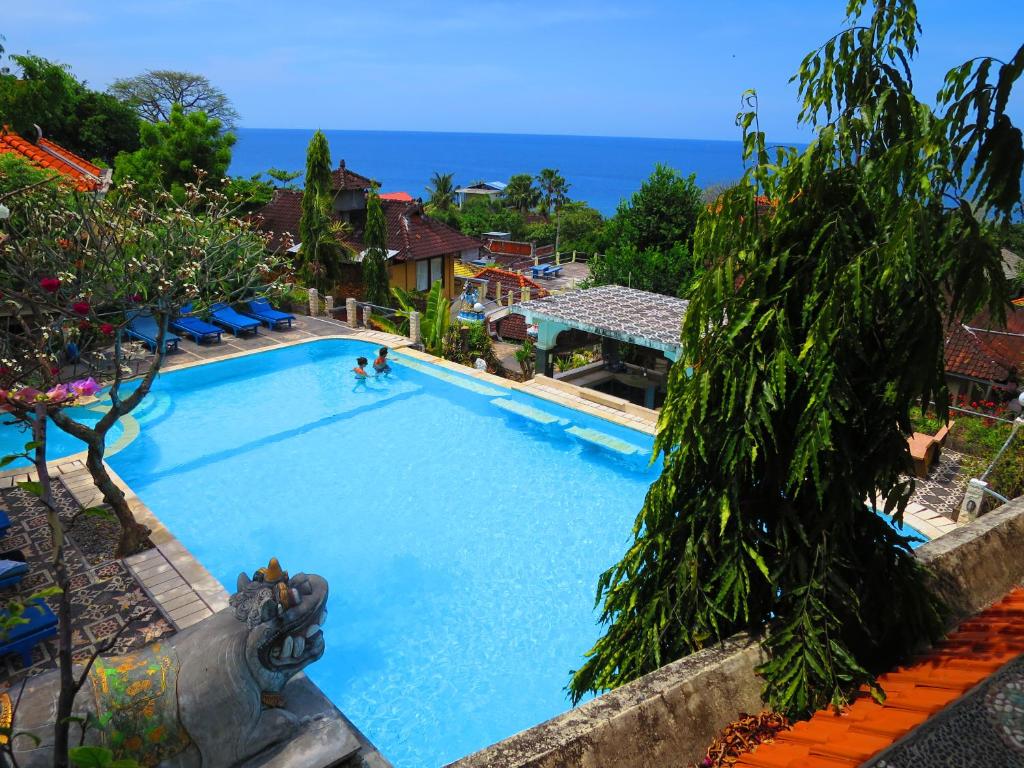 Amed Cafe & Hotel Kebun Wayan - Tap to explore photos