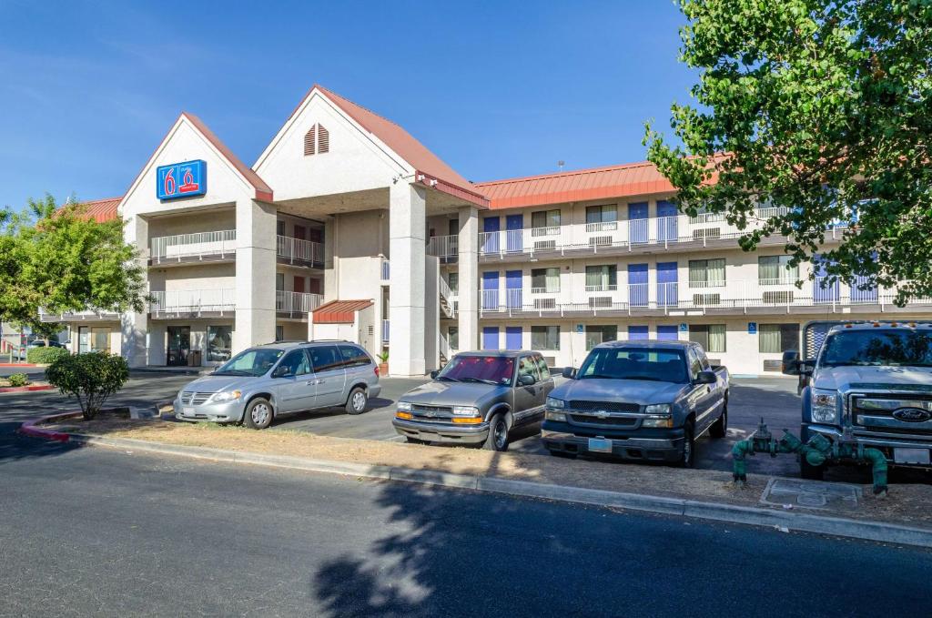 Studio 6 Fresno, CA - Extended Stay image