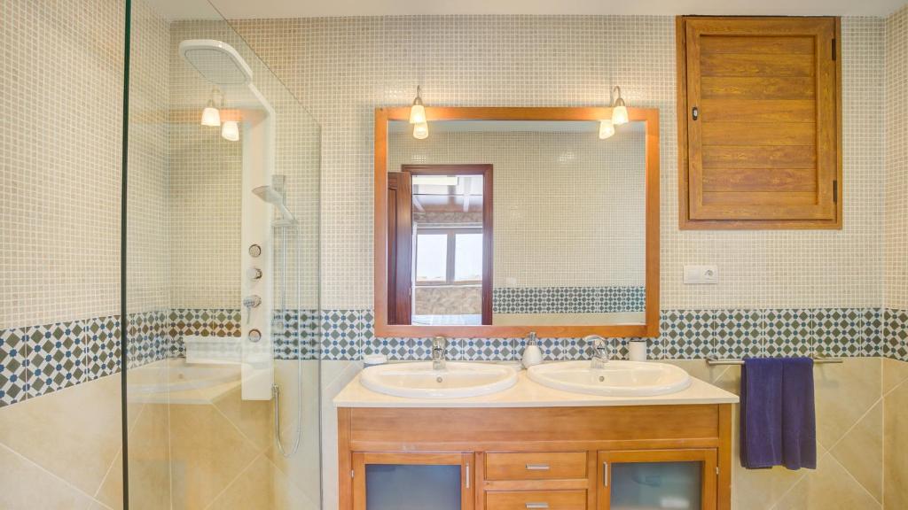 Daniel's Luxury House - Ocean View and Heated Pool photo 4
