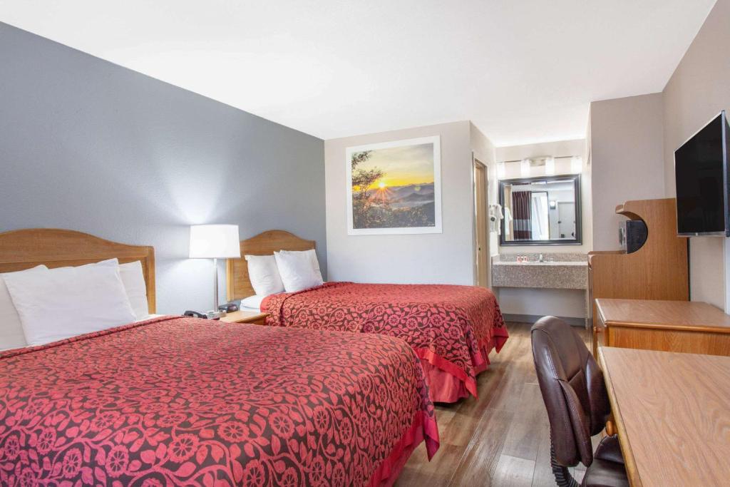 Days Inn by Wyndham Clinton - Laurens I-26 photo 3