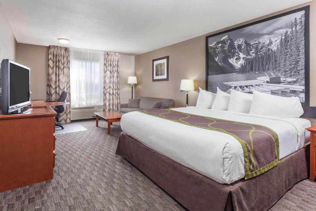 Super 8 by Wyndham Athabasca AB photo 3