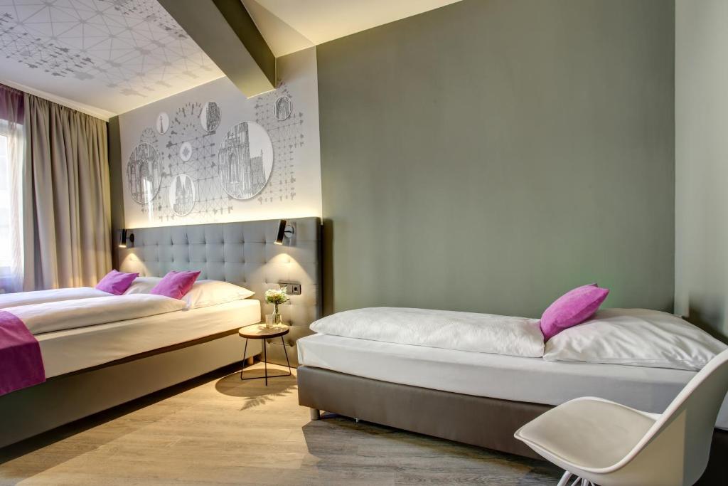 Одноместный (Одноместный номер с общей ванной комнатой), Centro Hotel Central am DOM