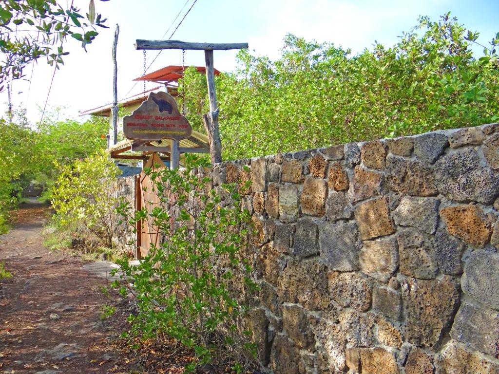 Galapagos Chalet photo 3