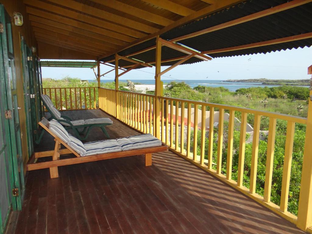 Galapagos Chalet photo 2