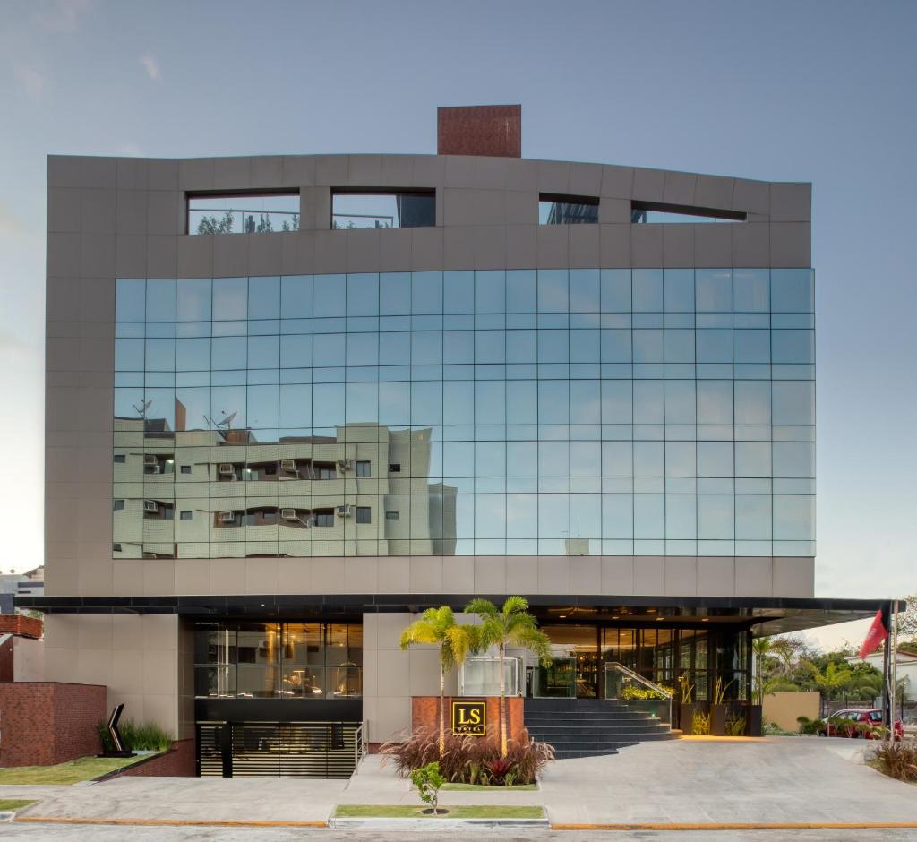 LS Hotel photo 2
