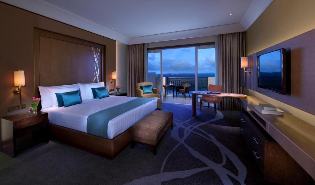 Двухместный (Номер Делюкс Mangroves с балконом), Отель Anantara Eastern Mangroves Hotel & Spa