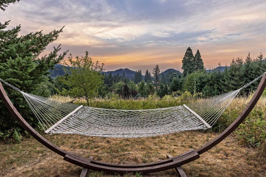 Carson Ridge Luxury Cabins image