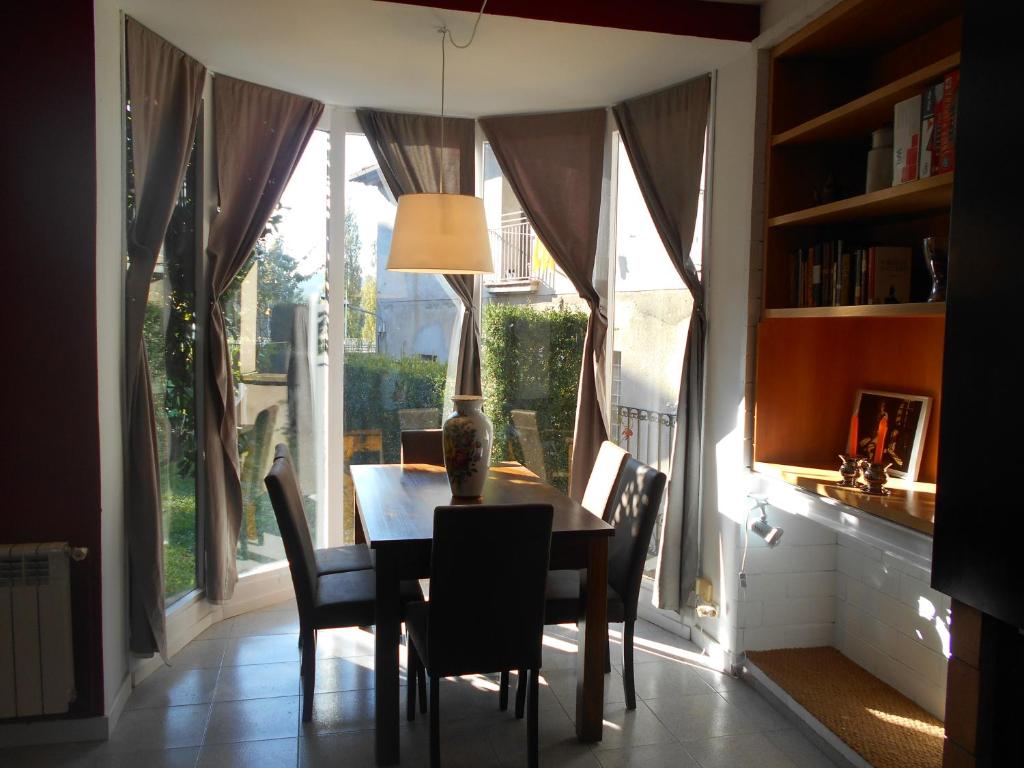 CA`L MOSSEN photo 2