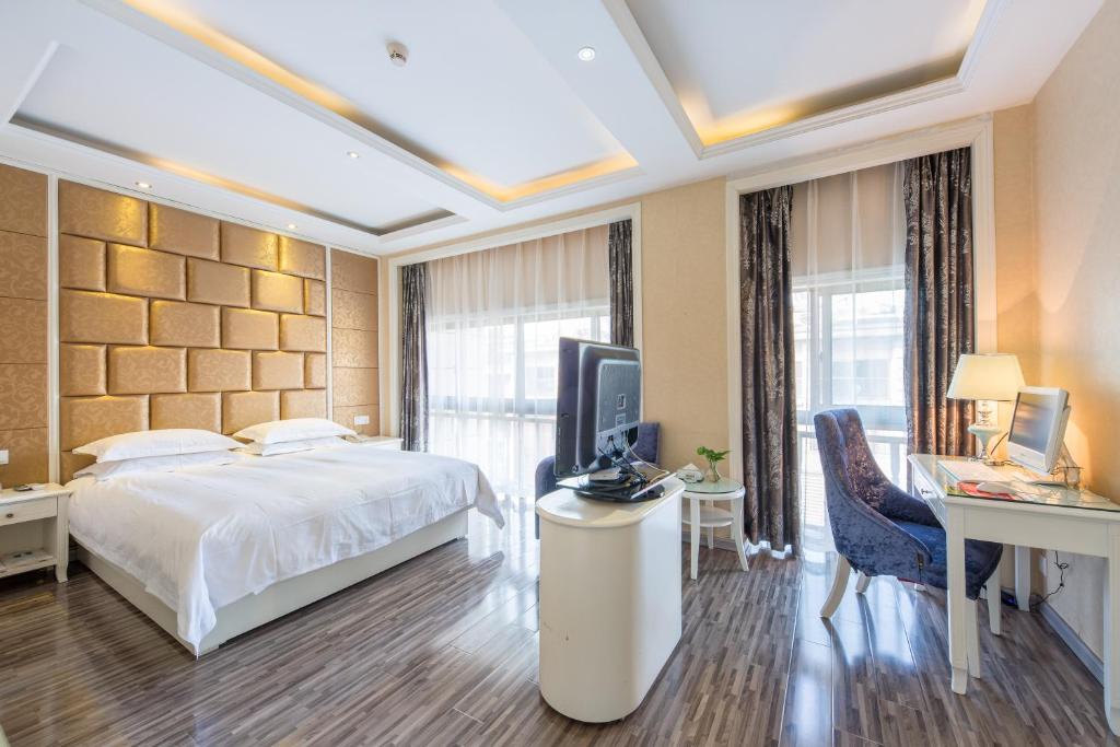 Сьюит (Люкс с кроватью размера «queen-size»), Lingshang Hotel