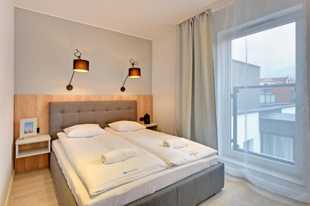 Апартаменты (Апартаменты-студио без парковки), Apartamenty Apartinfo Chmielna Park