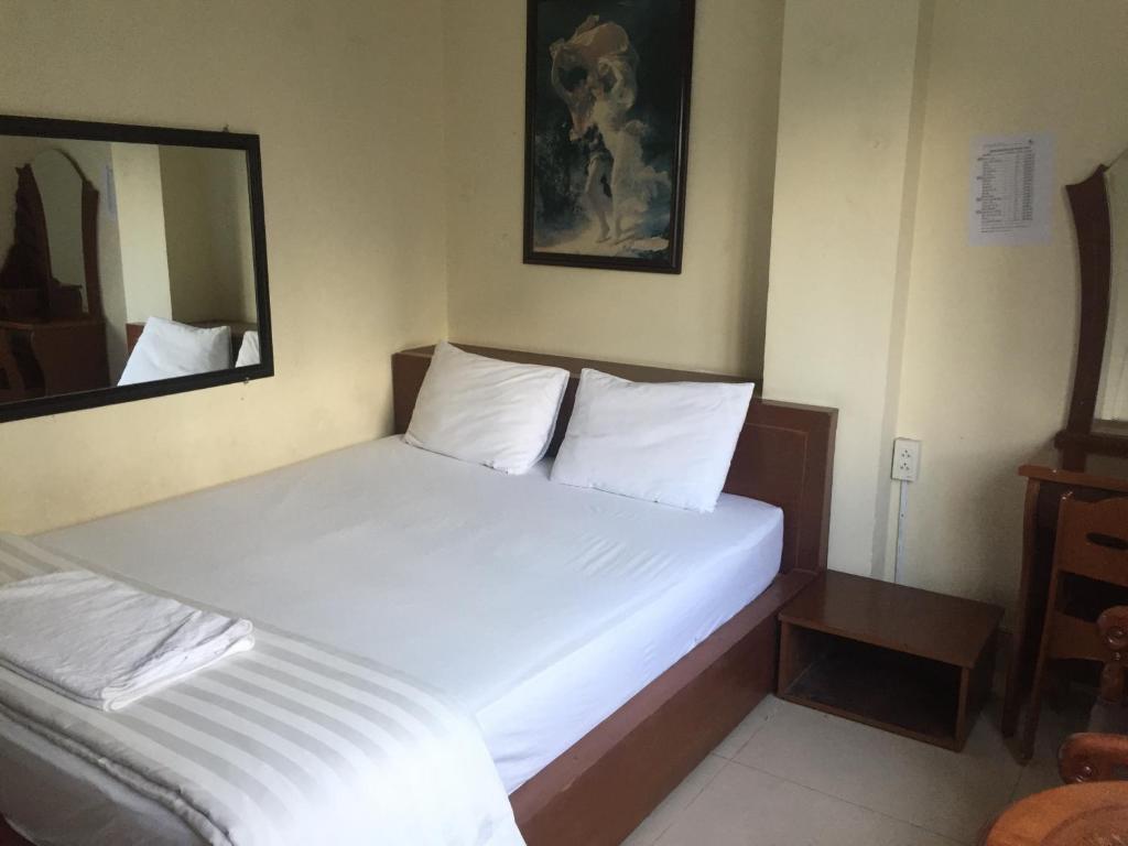 Двухместный (Стандартный номер с кроватью размера «king-size»), THE SIX HOTEL-Hoang Long Son 3