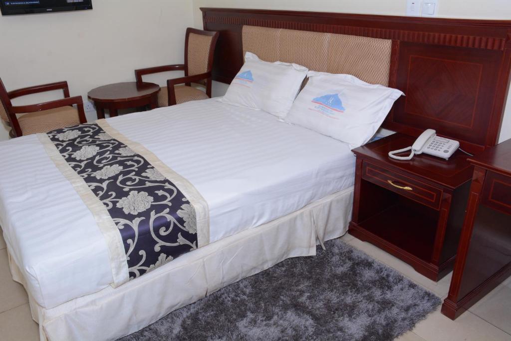 Kilimanjaro inn Kampala photo 2