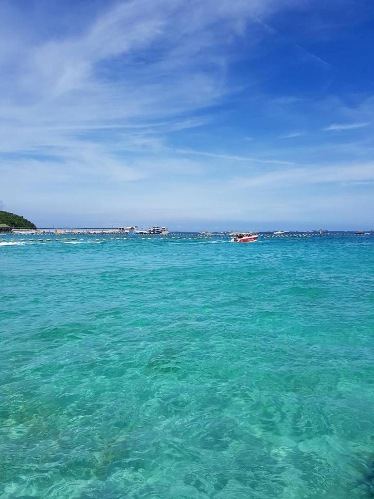Koh Larn White House photo 2