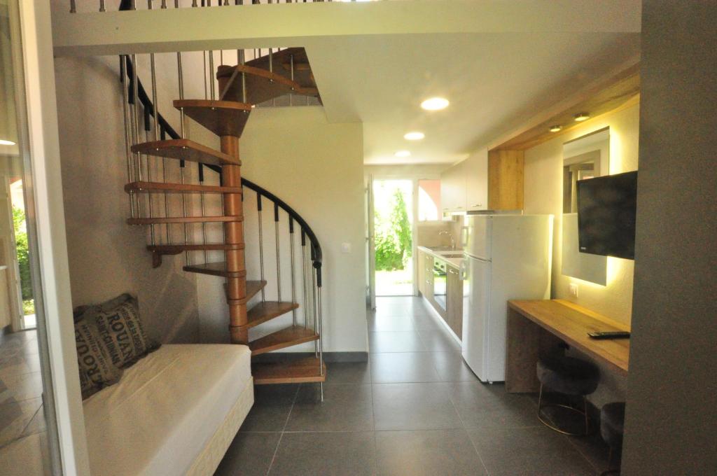 Tassos Apartments photo 3