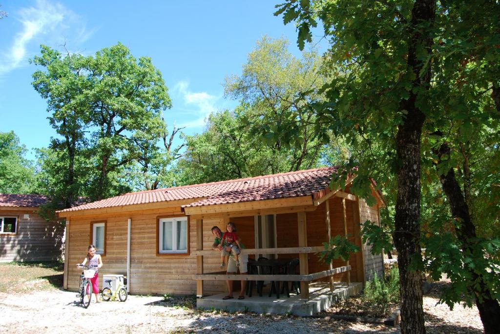 Lagrange Grand Bleu Vacances - Residence Les Ségalières photo 3