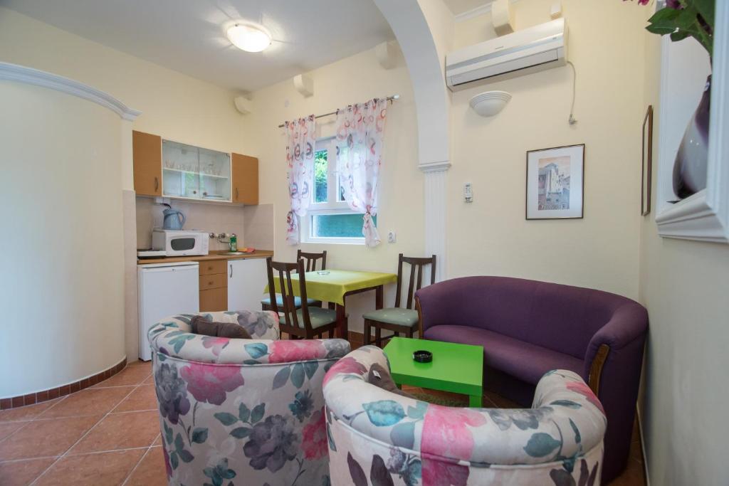 Апартаменты (Апартаменты с 2 спальнями), Rooms & Apartments Boskovic