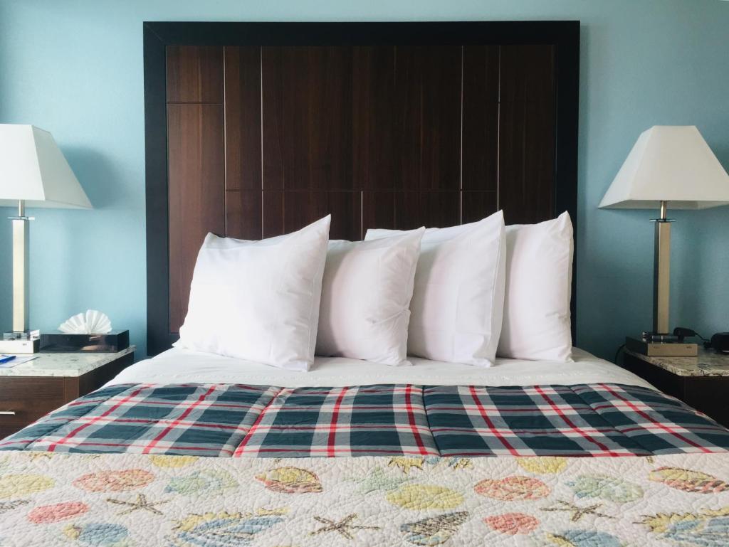 Dolphin Cove Motel photo 4