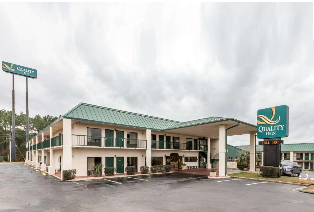 Quality Inn Tifton image