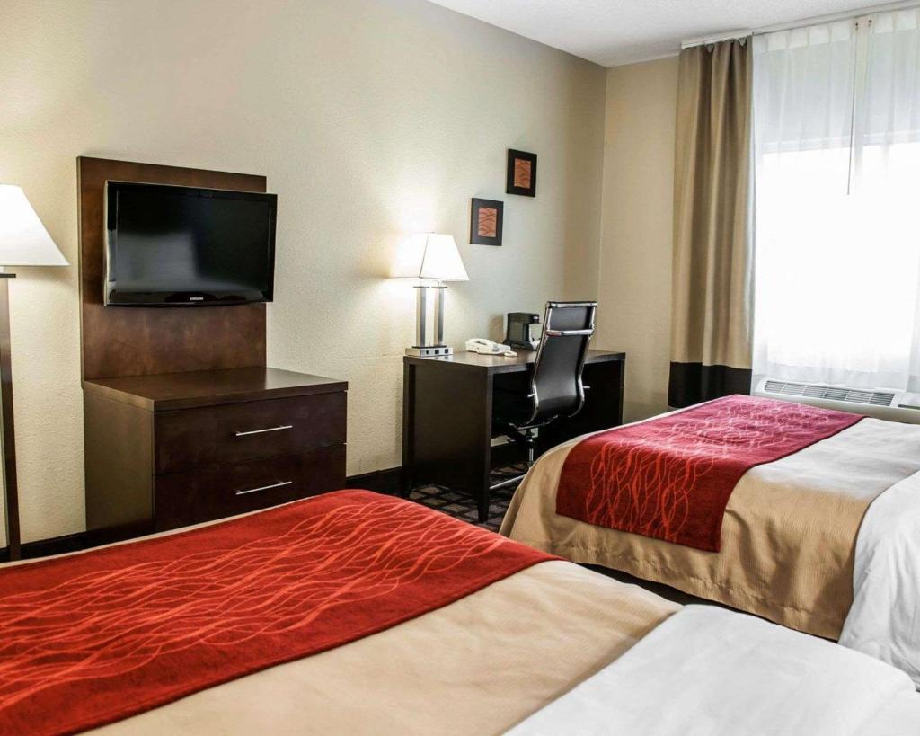 Baymont by Wyndham Richmond I-70 photo 4
