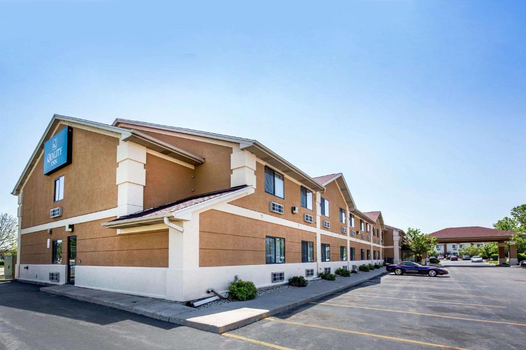 Quality Inn Monee I-57 image