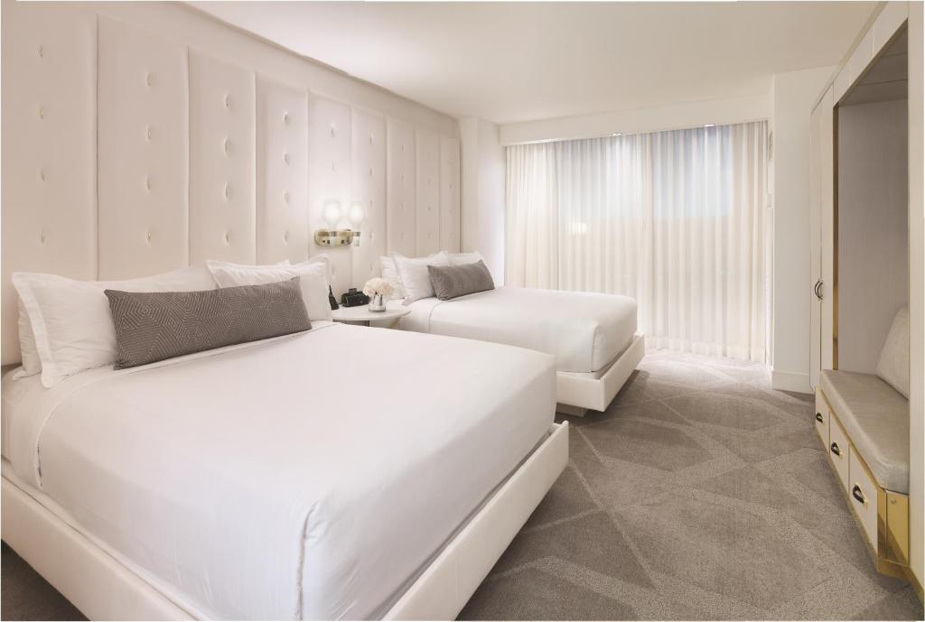 Семейный (Люкс Delano с 2 кроватями размера «queen-size»), Mandalay Bay