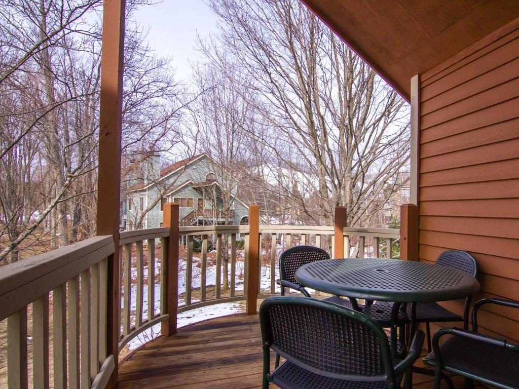 Spacious 2 Bed Condo at Crystal Mountain Resort photo 4