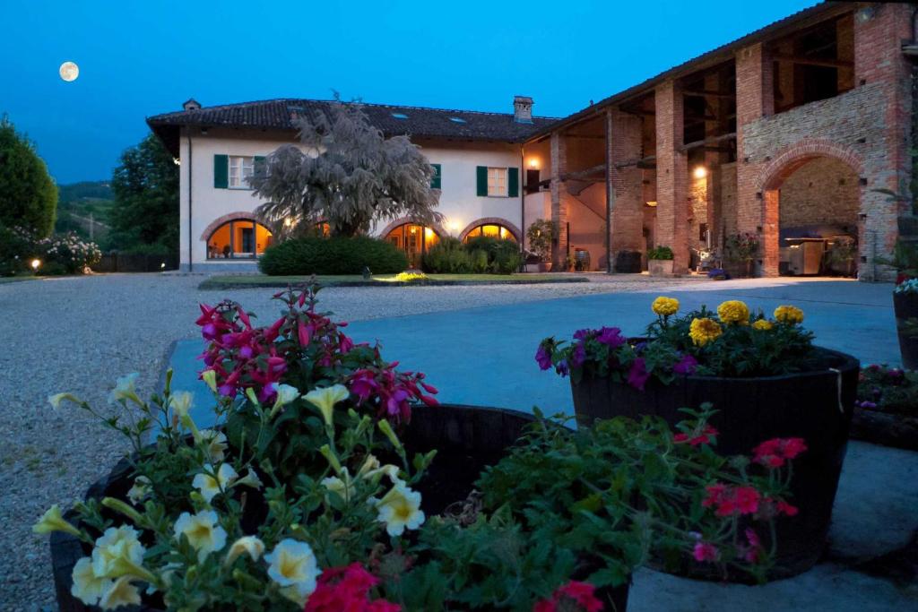 La Giribaldina Winery & Farmhouse photo 1
