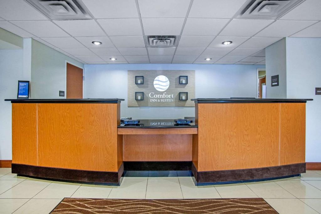 Comfort Inn & Suites Norman near University photo 2