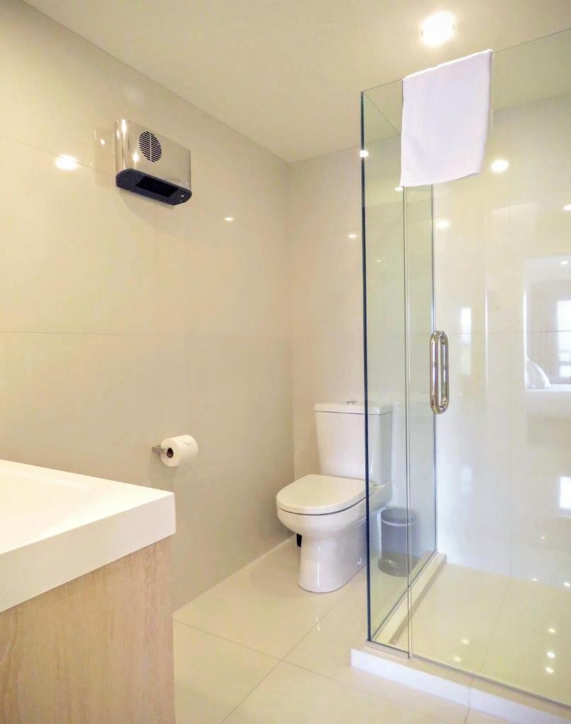 Executive Living in Bluewater - Tap to explore photos