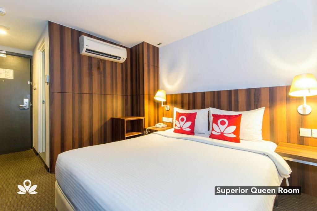 Двухместный (Улучшенный номер без окон с кроватью размера «queen-size»), ZEN Rooms Sakura Boutique Hotel